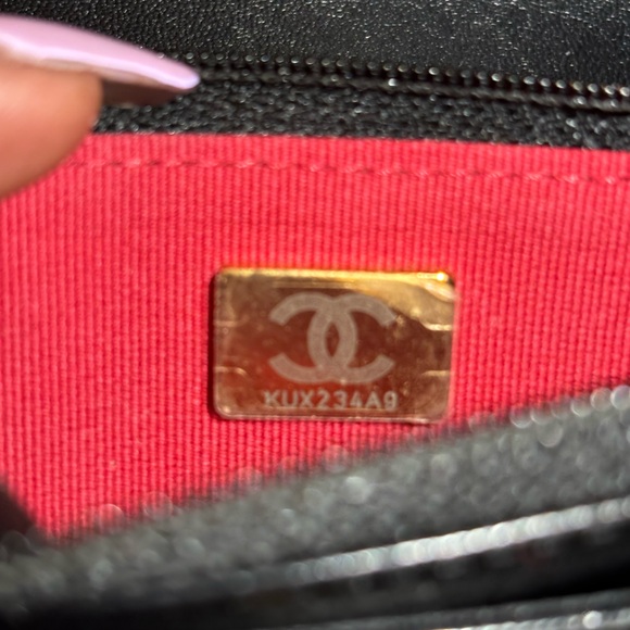 Lambskin Quilted Chanel 19 Wallet On Chain WOC Black - Picture 5 of 5